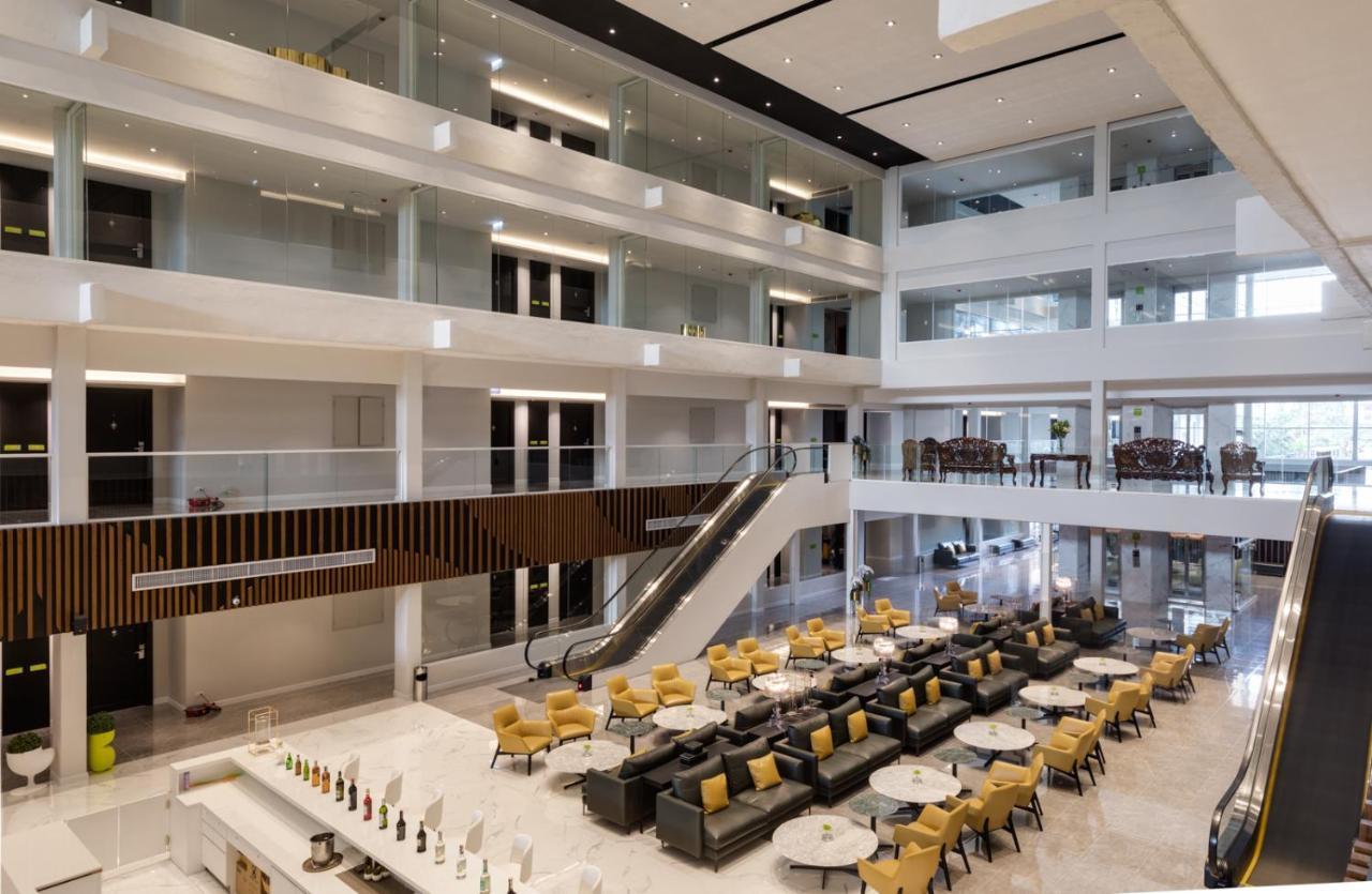 S Ram Leisure Hotel Sha Plus Bangkok Exterior photo